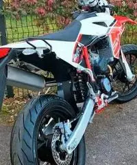 PROMO Nuovo MOTARD Swm SM 125 R ABS tasso 0 PROMO Nuovo MOTARD Swm SM 125 R ABS tasso 0