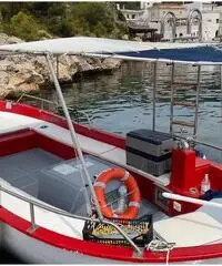 Barca, gozzo, scialuppa Barca, gozzo, scialuppa
