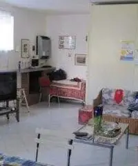 BILOCALE COMODO E DISCRETO, VERA BOMBONIERA IN VILLA - Campania BILOCALE COMODO E DISCRETO, VERA BOMBONIERA IN VILLA - Campania