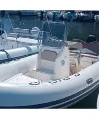 Gommone Capelli 570 con motore Yamaha 40hp Gommone Capelli 570 con motore Yamaha 40hp