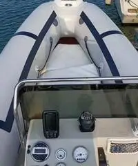 Gommone rifatto Nuovo Gommone rifatto Nuovo